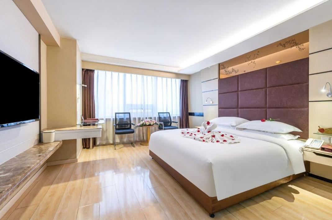 Jinan Yuquan Simpson Hotel Zewnętrze zdjęcie
